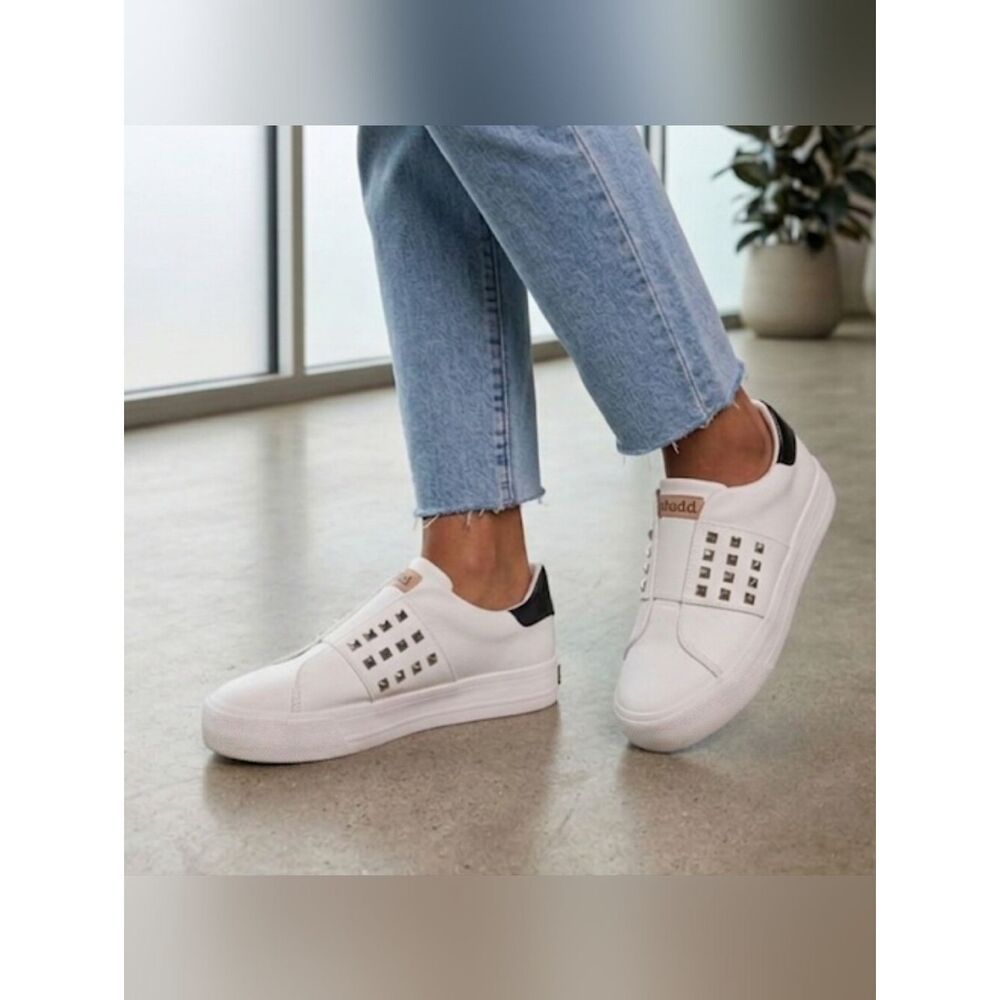 Mudd Bayley Shoes Sz 8.5 White Studs